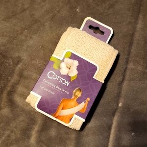 😶‍🌫️ Exfoliating Back Scrub